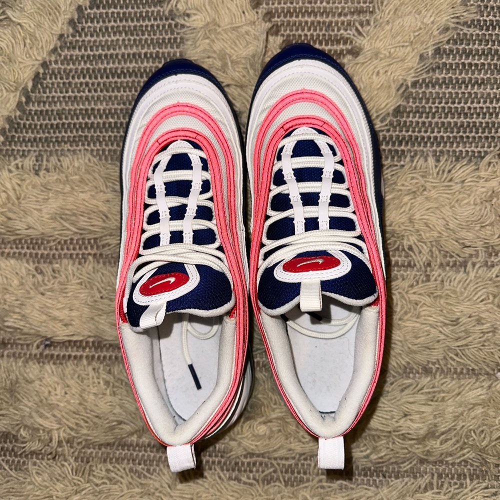 Air Max 97 in White/Obsidian/University Red in Big Kids size 7/women 8.5